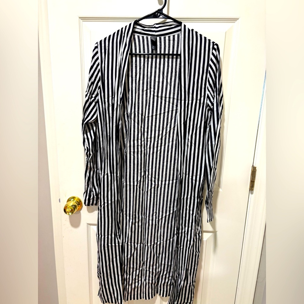 Black and White Striped Long Cardigan